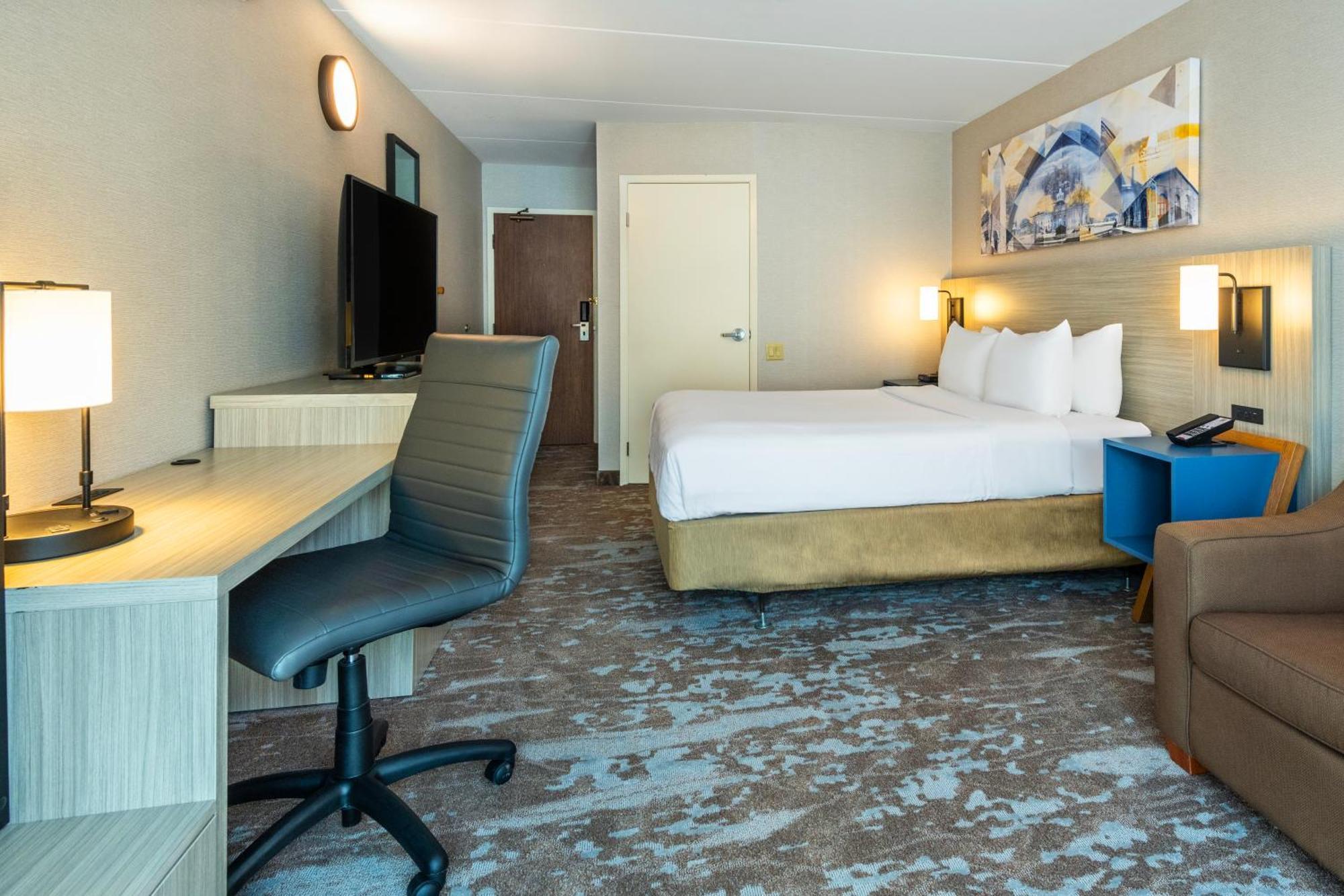 Comfort Inn Hwy 401 Kingston Exterior foto